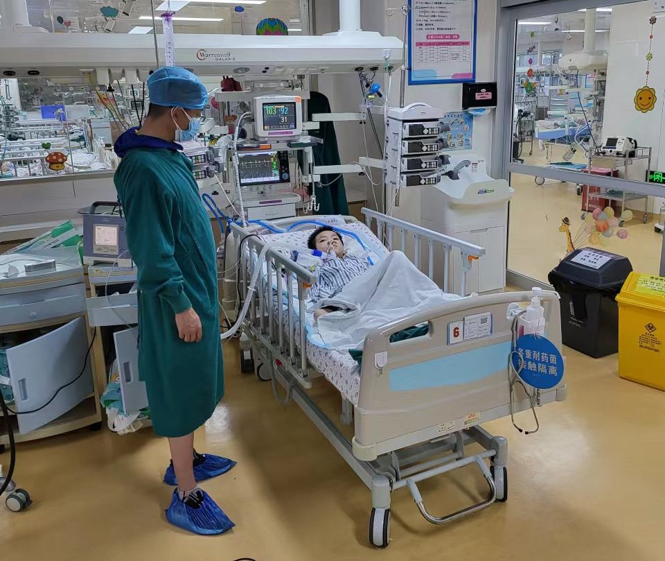 彭水跨省救护车出租公司